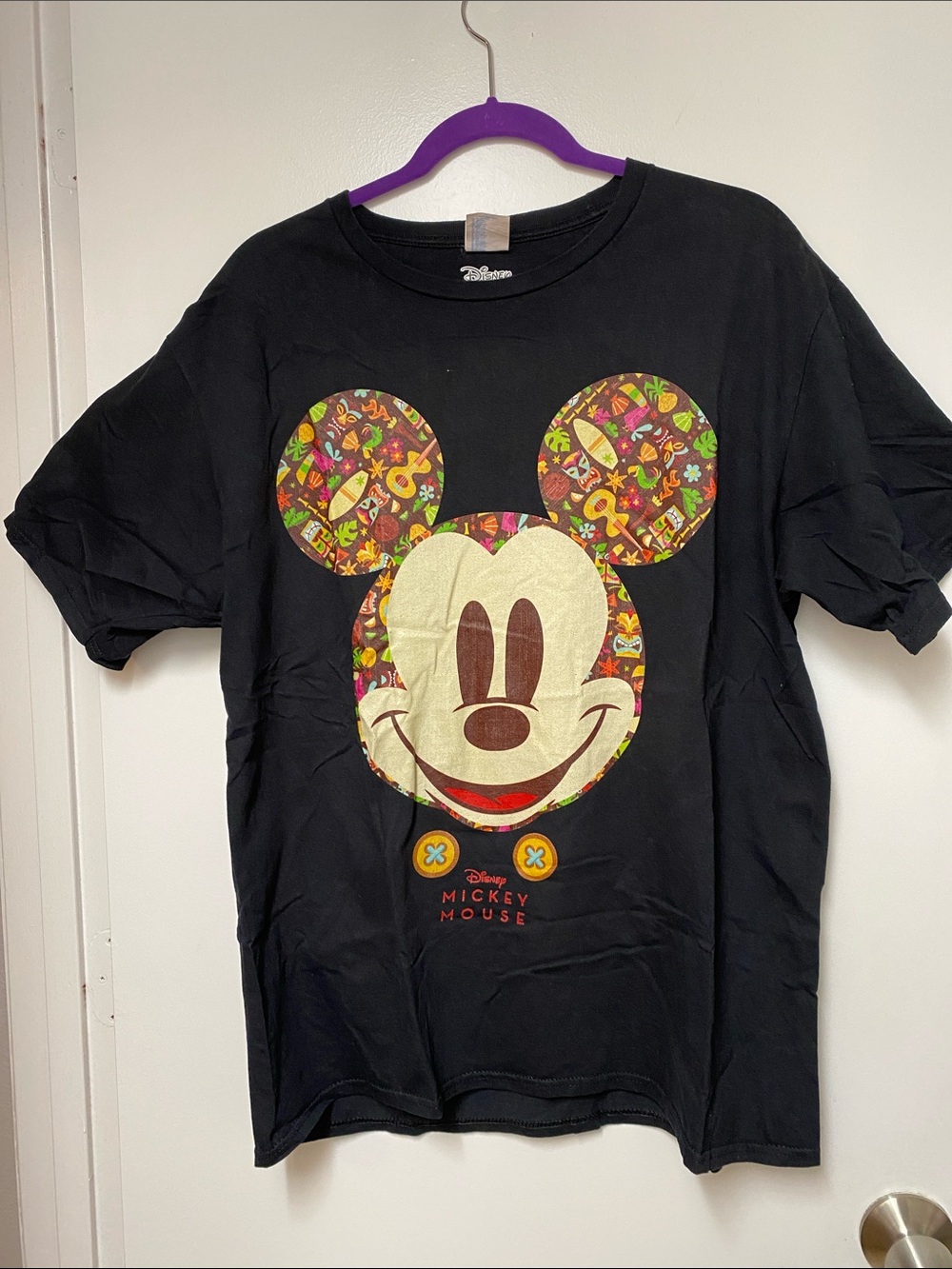 Men’s Disney Mickey Mouse tiki tee size Large